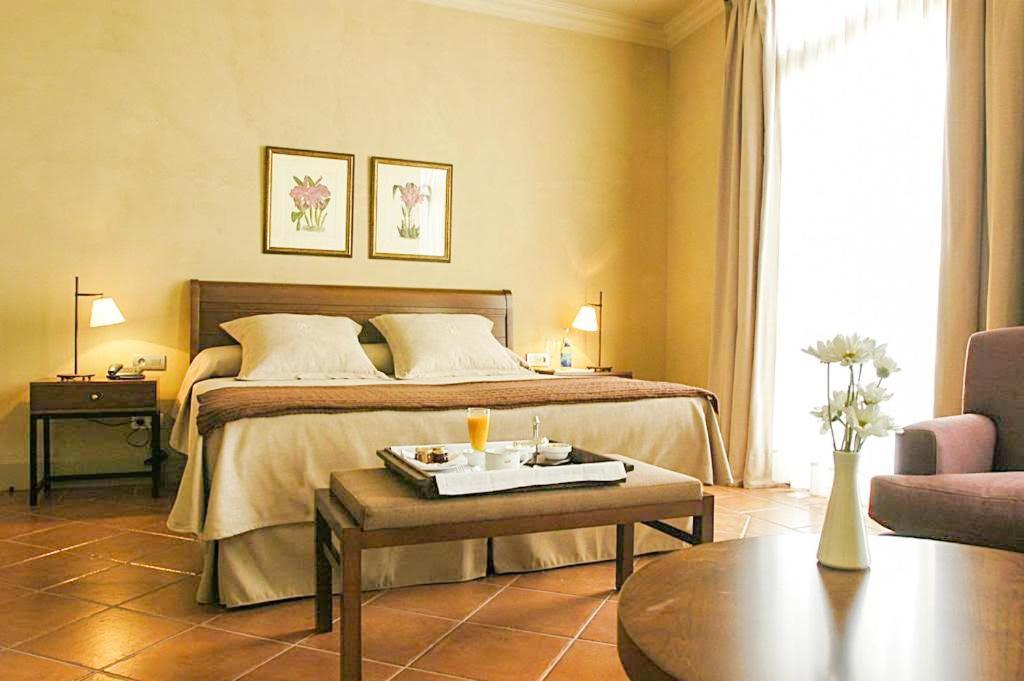 Bremon Boutique Hotel By Duquessa Hotel Collection Cardona Eksteriør bilde
